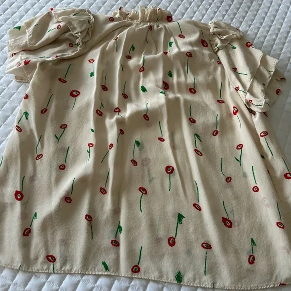 Hunter Bell Cream Cap Sleeve Blouse with Bib Collar - Picture 6 of 6